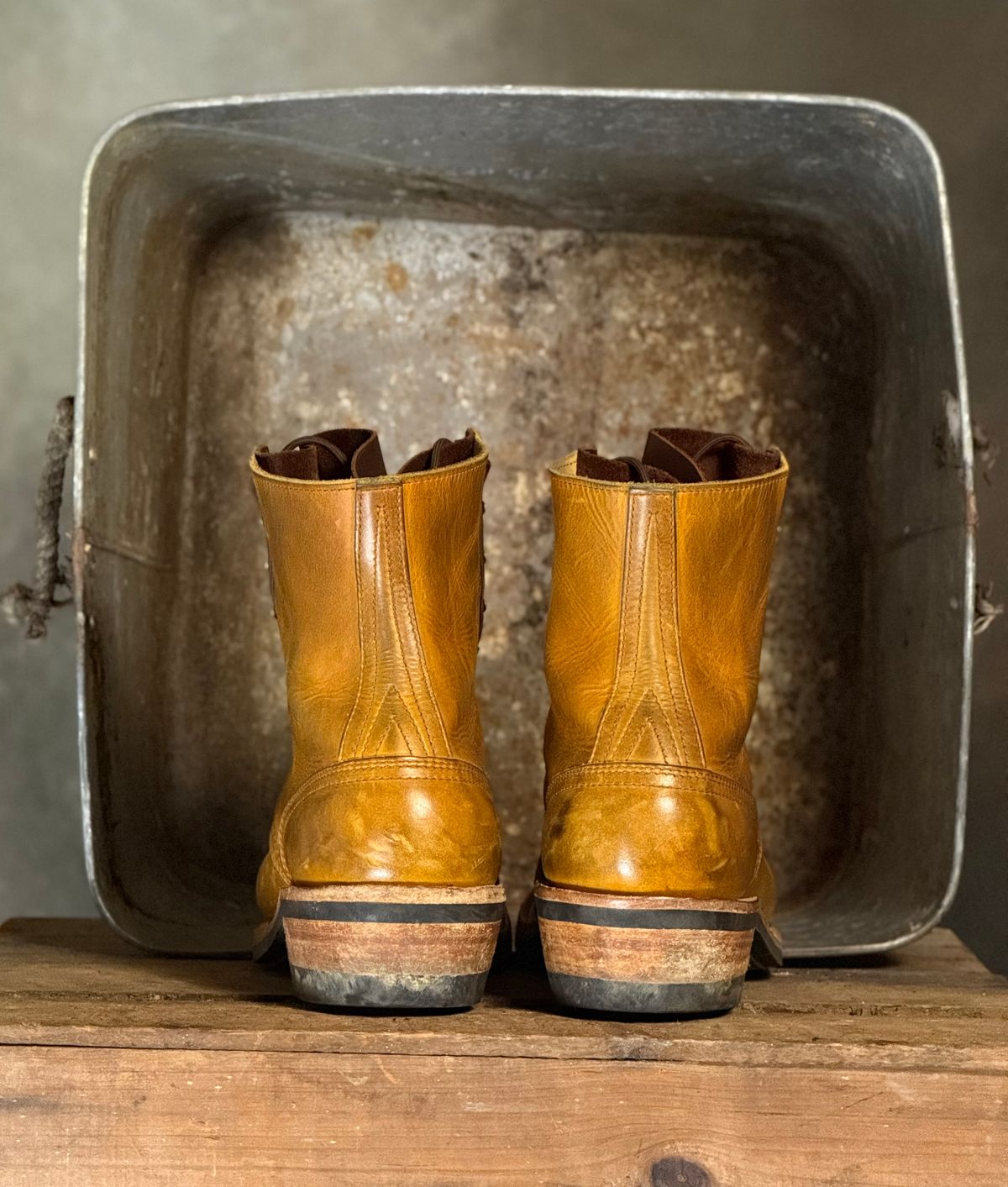 Photo by DocLineman on October 31, 2025 of the Nicks Ranger MTO in Horween Acorn Cypress.