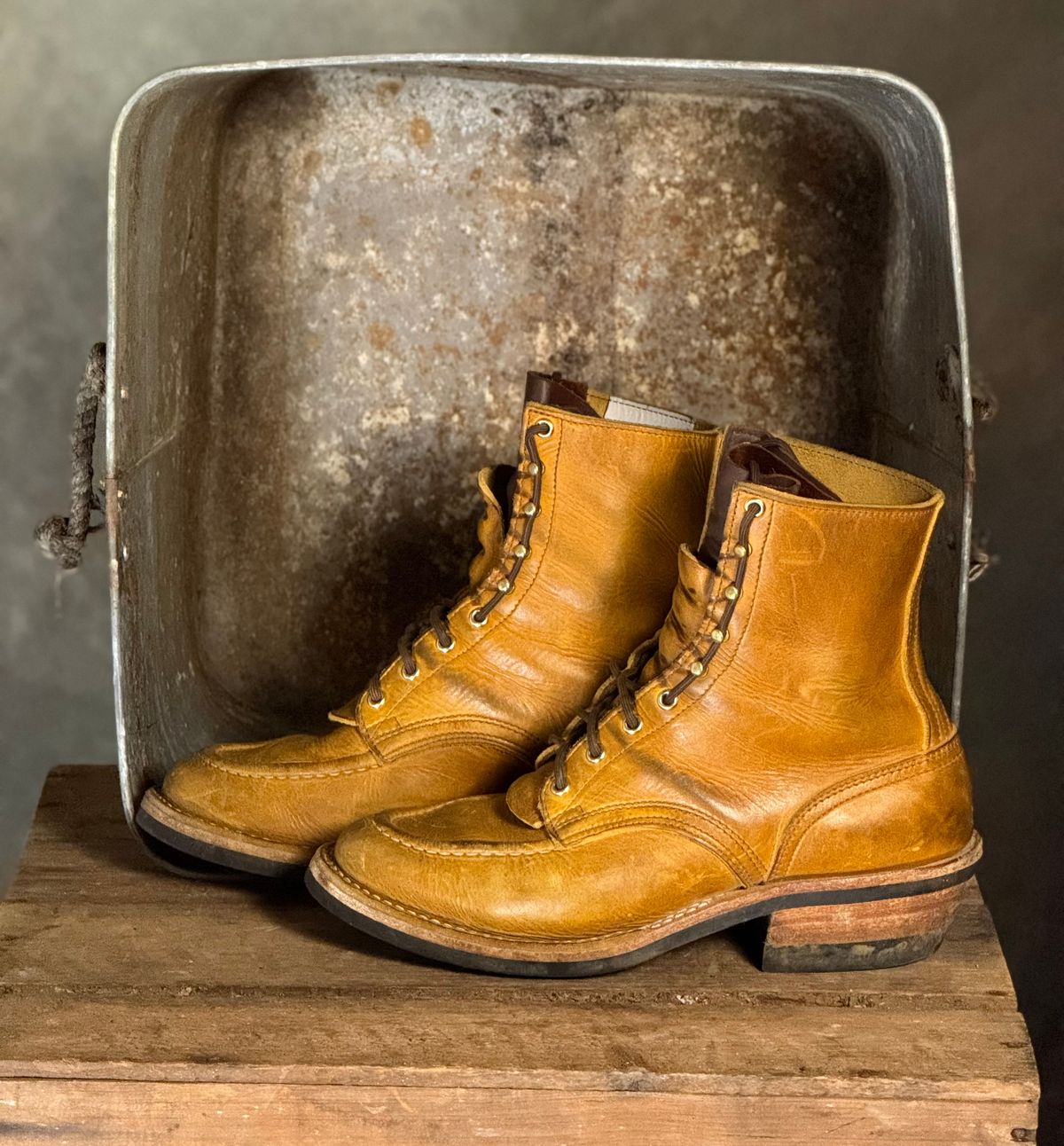 Photo by DocLineman on October 31, 2025 of the Nicks Ranger MTO in Horween Acorn Cypress.