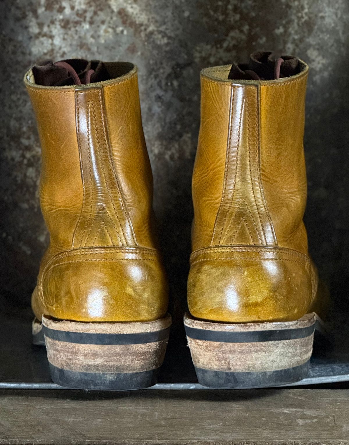 Photo by DocLineman on January 2, 2026 of the Nicks Ranger MTO in Horween Acorn Cypress.