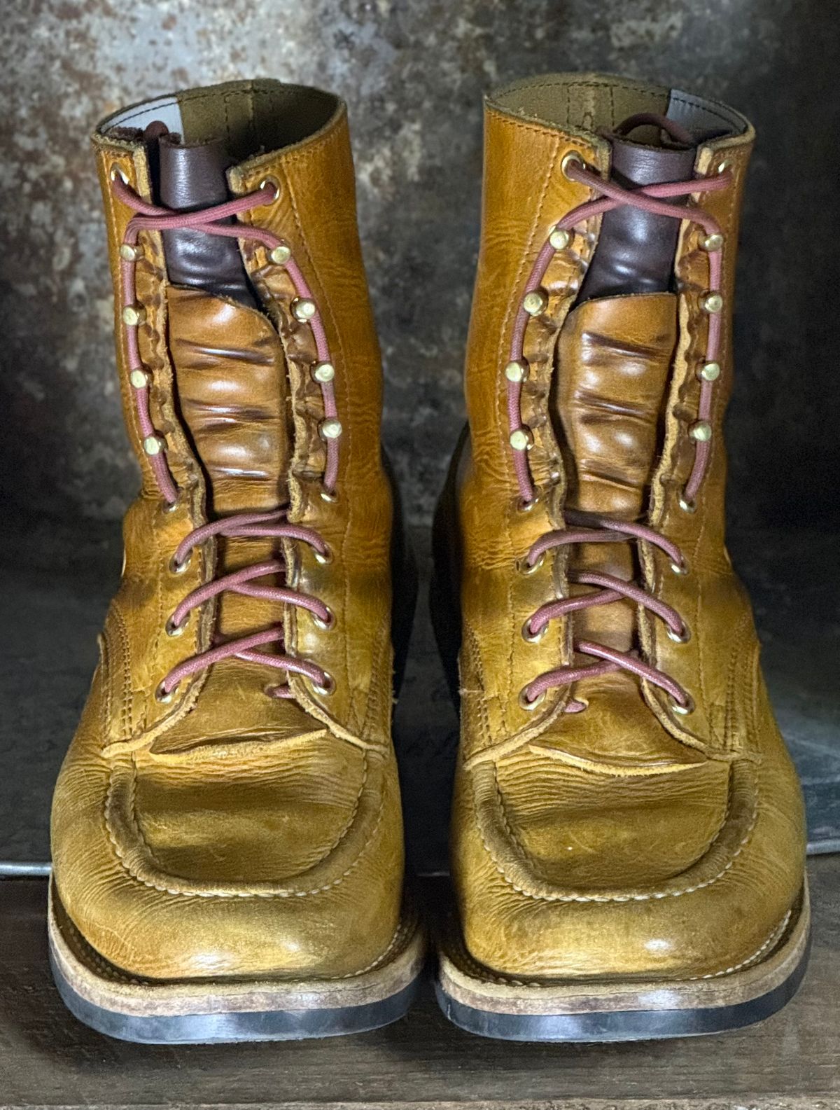 Photo by DocLineman on January 2, 2026 of the Nicks Ranger MTO in Horween Acorn Cypress.