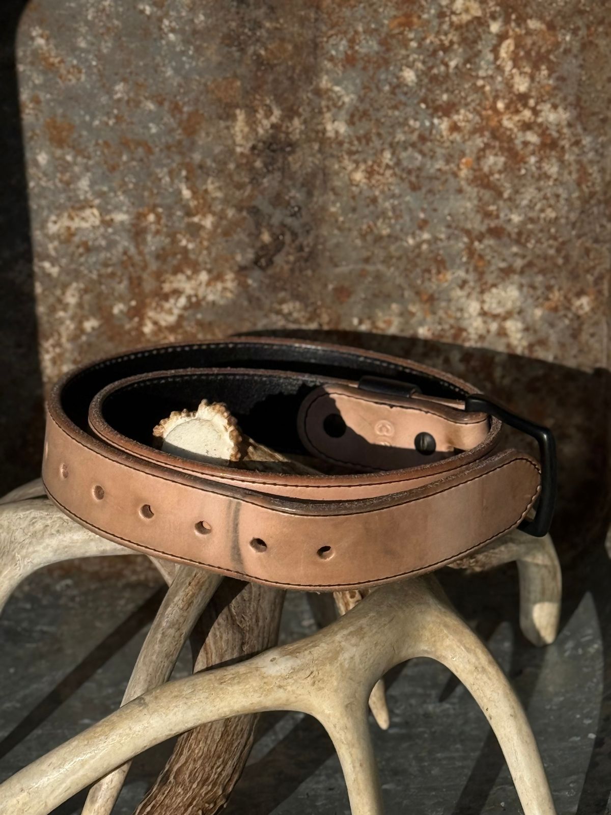 Photo by DocLineman on December 1, 2025 of the Nicks Natural Blackout in Wickett & Craig Natural Veg Tan.