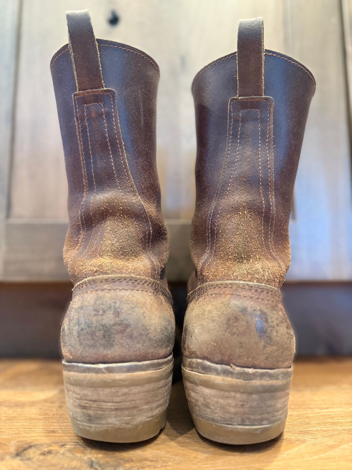 Photo by DocLineman on February 1, 2025 of the Nicks MTO in Horween Tan Waxed Flesh.