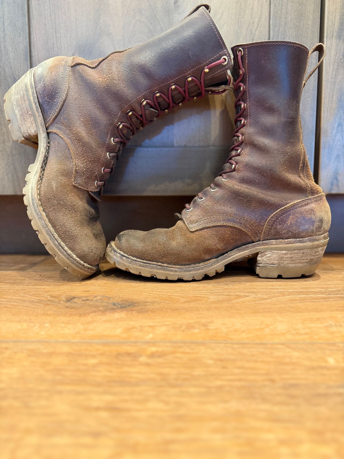 Photo by DocLineman on February 1, 2025 of the Nicks MTO in Horween Tan Waxed Flesh.
