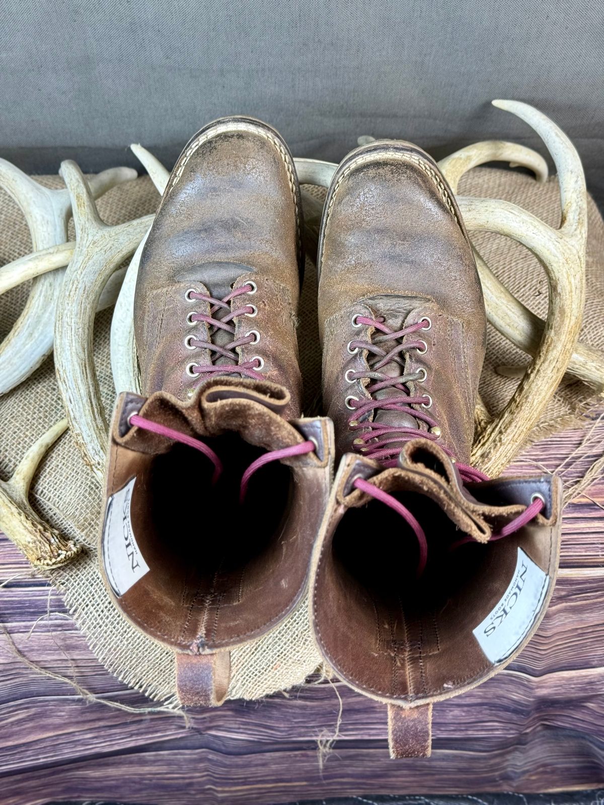 Photo by DocLineman on April 2, 2025 of the Nicks MTO in Horween Tan Waxed Flesh.