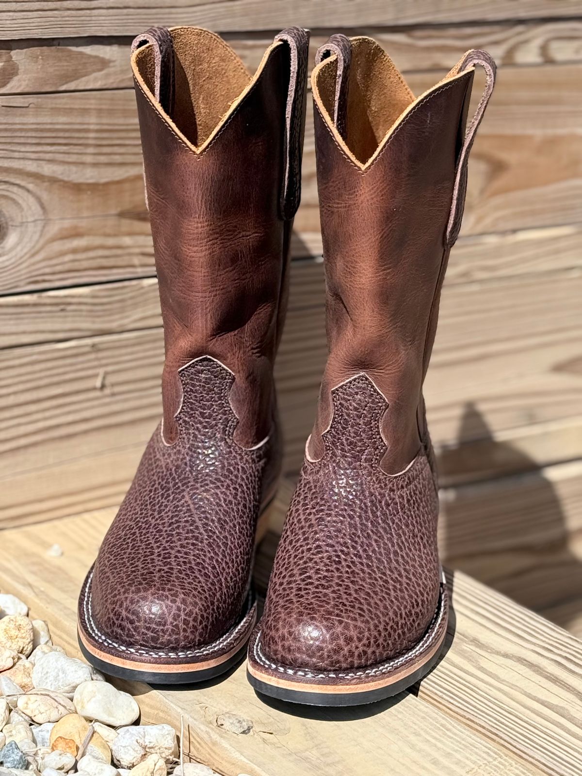 Photo by DocLineman on September 13, 2025 of the Nicks Palouse in Horween Orange Predator & Horween Walnut Bullhide.