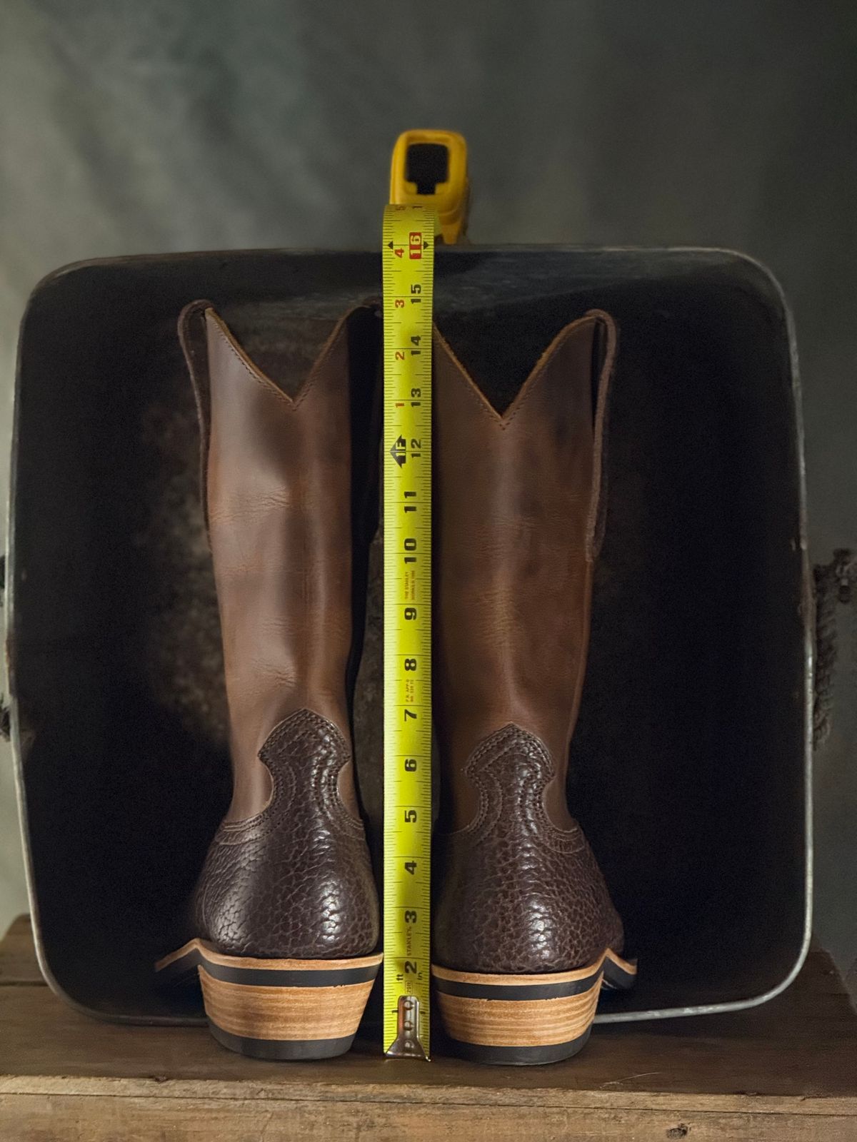 Photo by DocLineman on October 1, 2025 of the Nicks Palouse in Horween Orange Predator & Horween Walnut Bullhide.