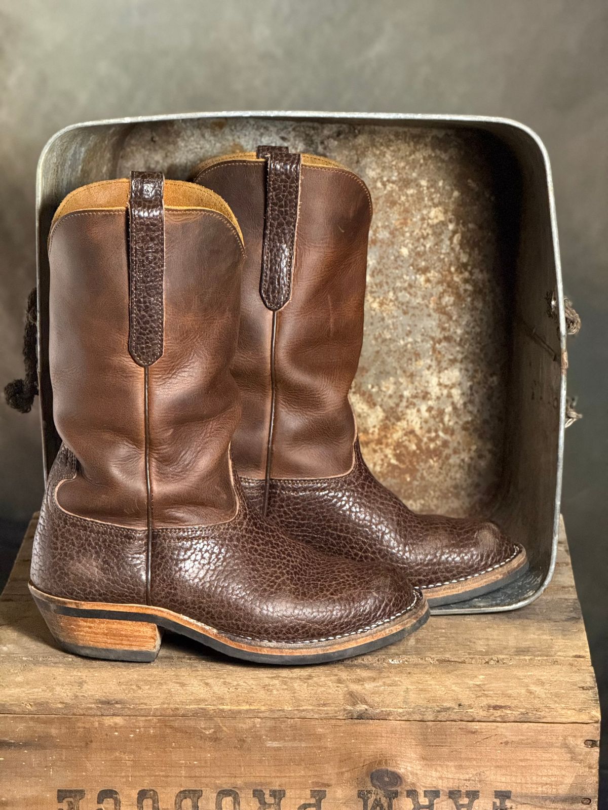 Photo by DocLineman on October 9, 2025 of the Nicks Palouse in Horween Orange Predator & Horween Walnut Bullhide.