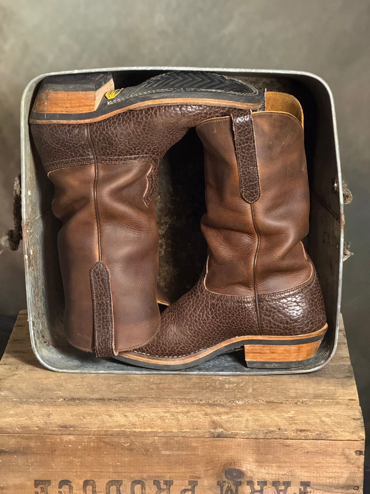 Photo by DocLineman on October 9, 2025 of the Nicks Palouse in Horween Orange Predator & Horween Walnut Bullhide.