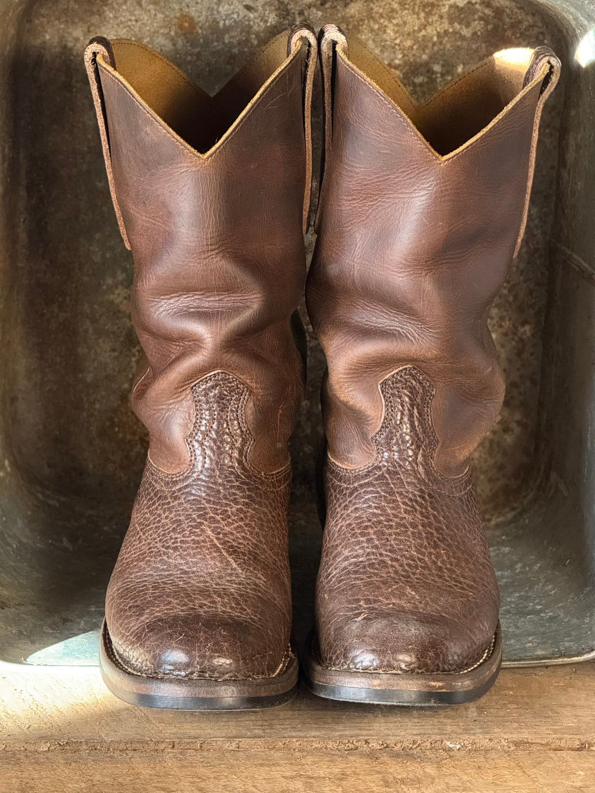Photo by DocLineman on December 1, 2025 of the Nicks Palouse in Horween Orange Predator & Horween Walnut Bullhide.
