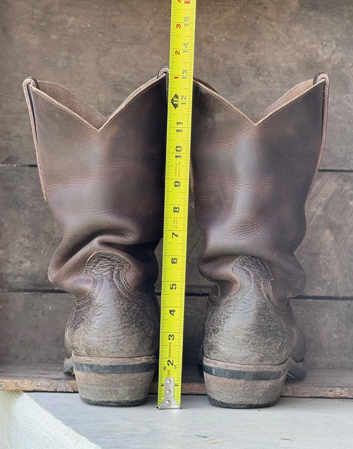 Photo by DocLineman on March 31, 2026 of the Nicks Palouse in Horween Orange Predator & Horween Walnut Bullhide.