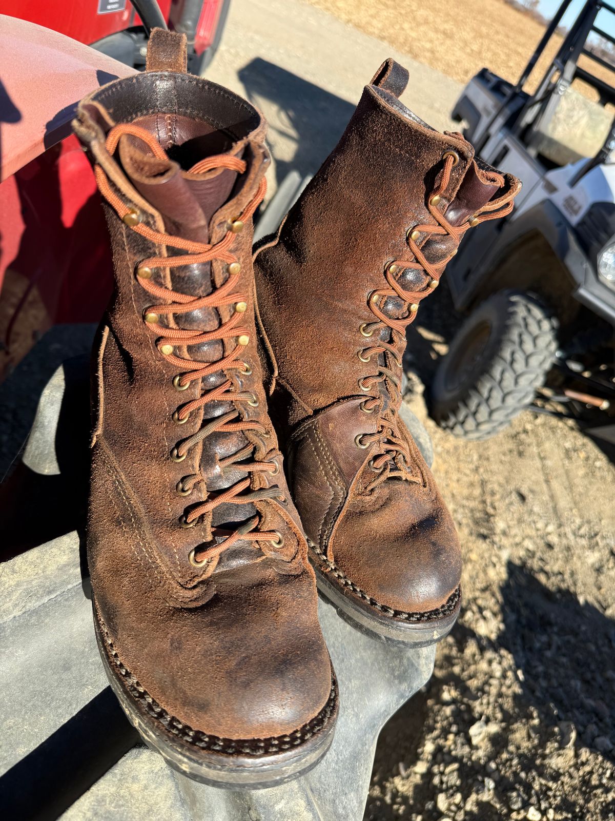 Photo by DocLineman on November 8, 2024 of the Nicks x Rose Anvil ND3 in Horween Brown Waxed Flesh & Seidel 1964 Brown.