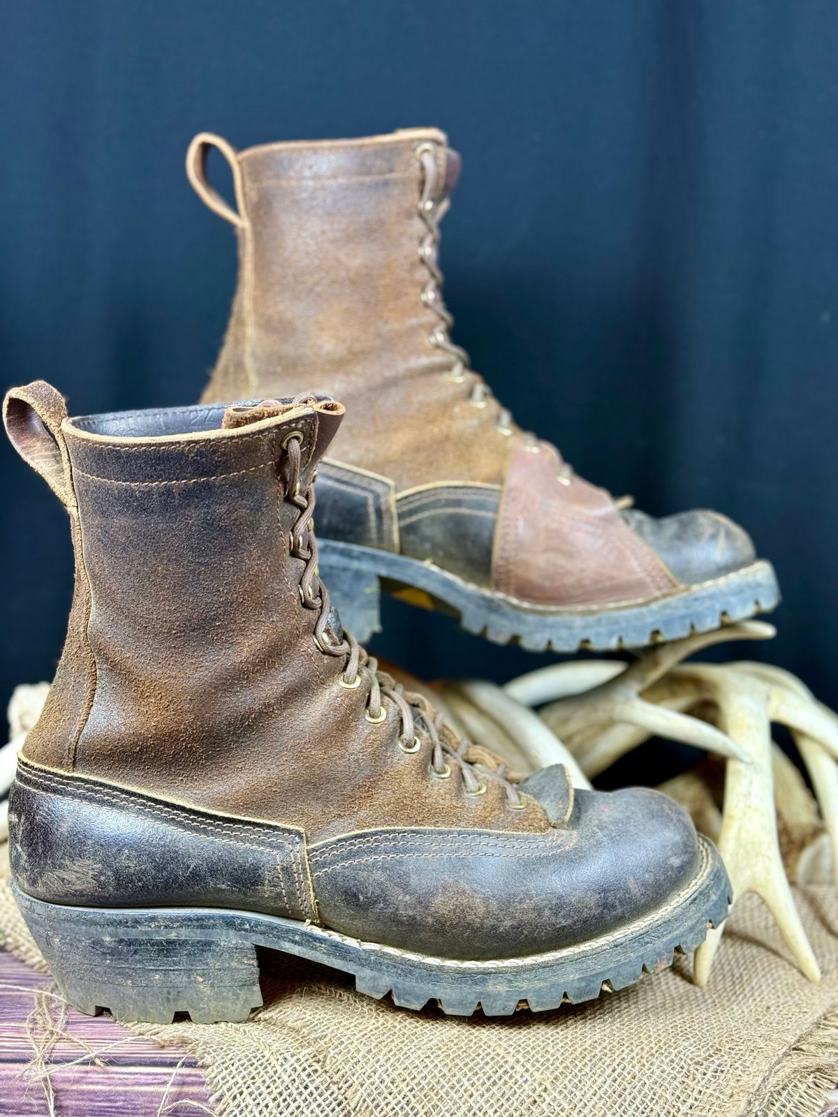 Photo by DocLineman on May 4, 2025 of the Nicks x Rose Anvil ND3 in Horween Brown Waxed Flesh & Seidel 1964 Brown.