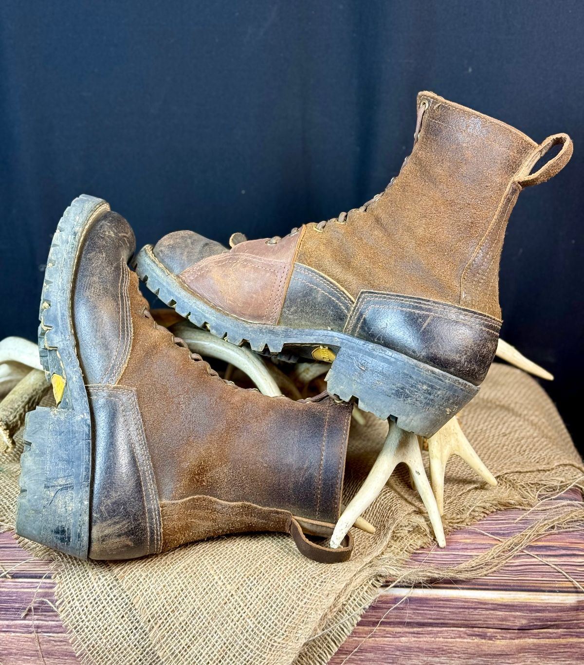 Photo by DocLineman on May 4, 2025 of the Nicks x Rose Anvil ND3 in Horween Brown Waxed Flesh & Seidel 1964 Brown.