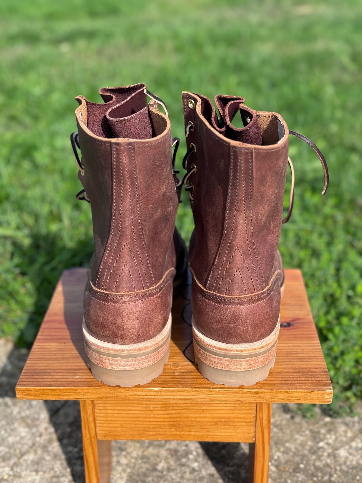 Photo by DocLineman on October 1, 2023 of the Nicks Overlander in Horween Whiskey Predator.