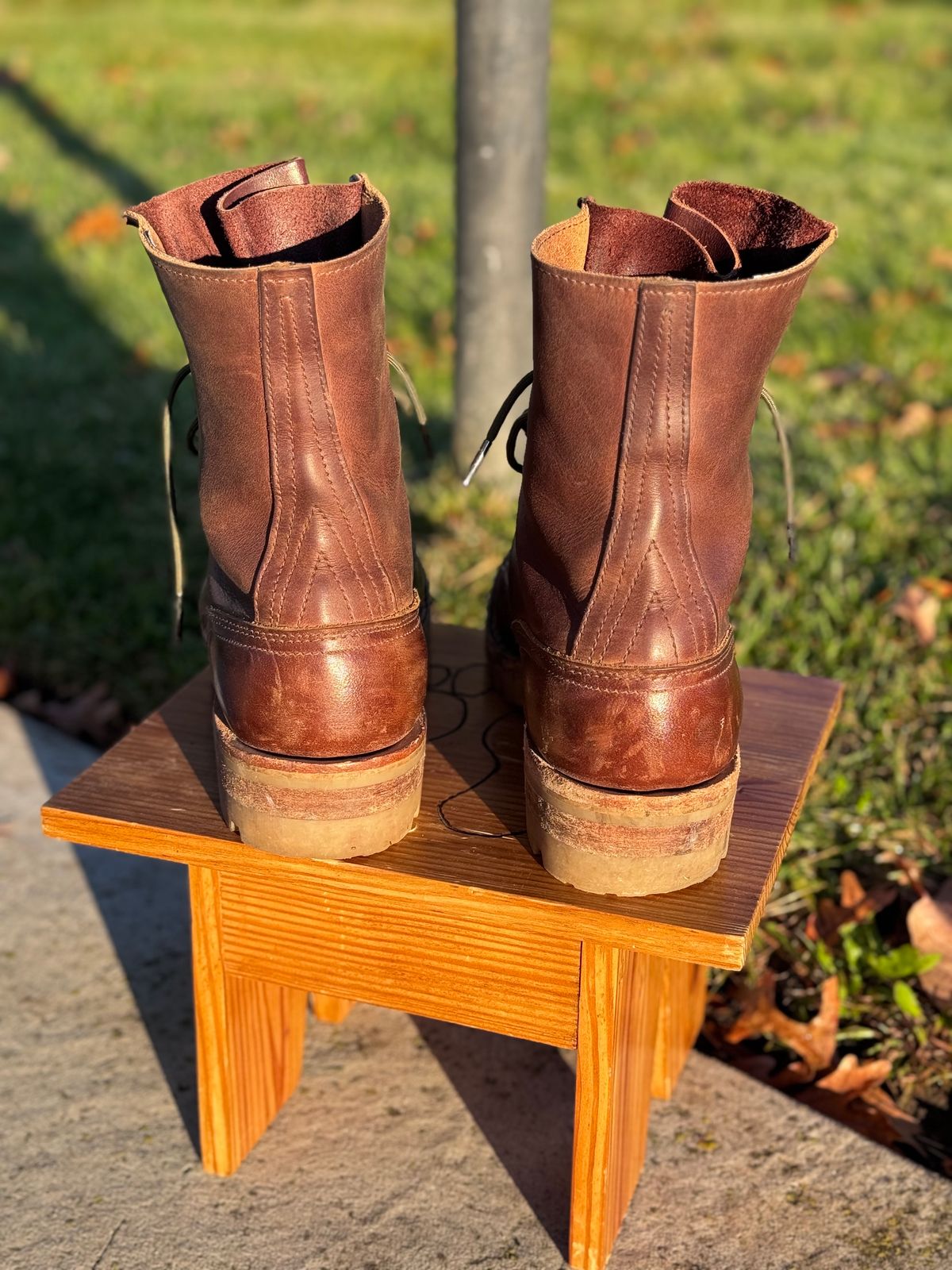 Photo by DocLineman on November 2, 2023 of the Nicks Overlander in Horween Whiskey Predator.