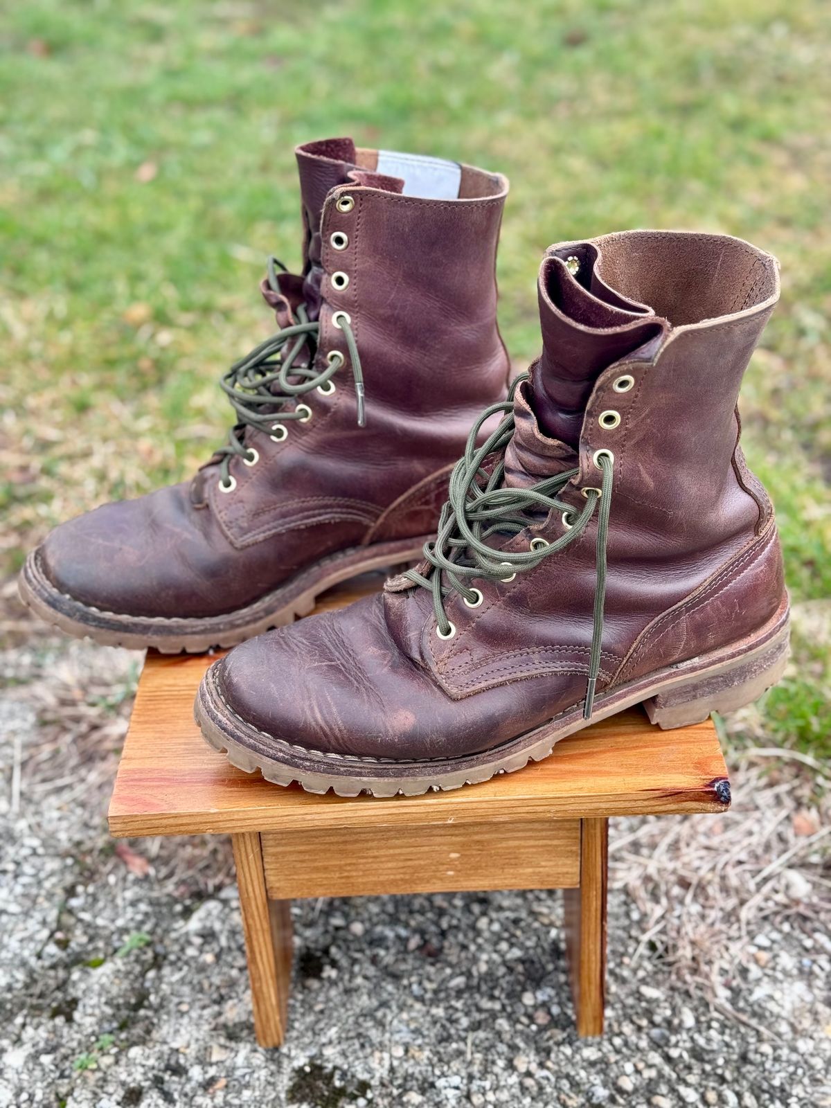 Photo by DocLineman on January 1, 2024 of the Nicks Overlander in Horween Whiskey Predator.