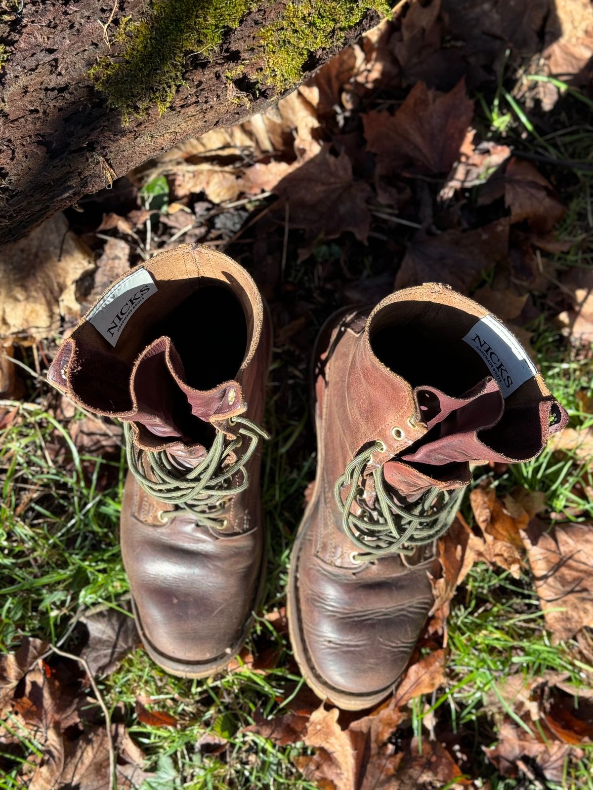 Photo by DocLineman on March 3, 2024 of the Nicks Overlander in Horween Whiskey Predator.