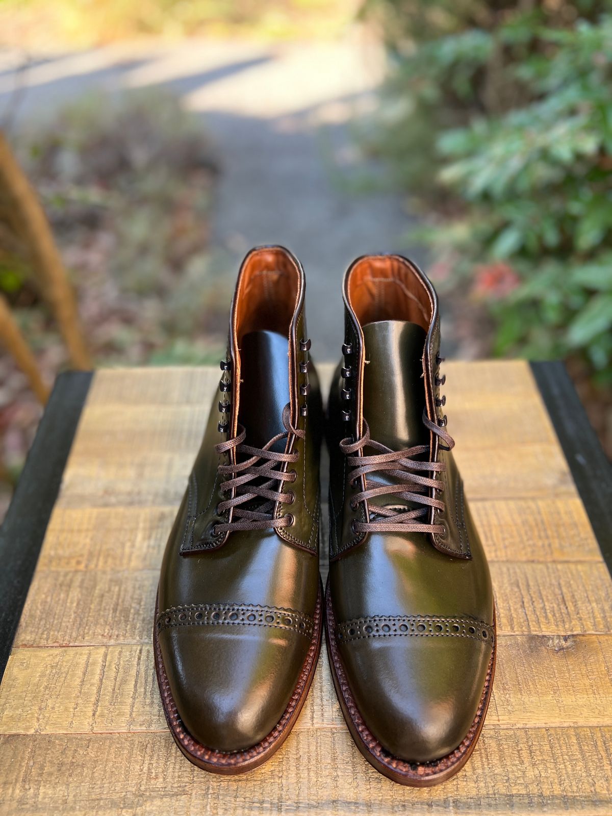 Photo by JupiterIsBeautiful on October 2, 2022 of the Alden Perforated Cap Toe Boot in Horween Old Bronze Shell Cordovan.