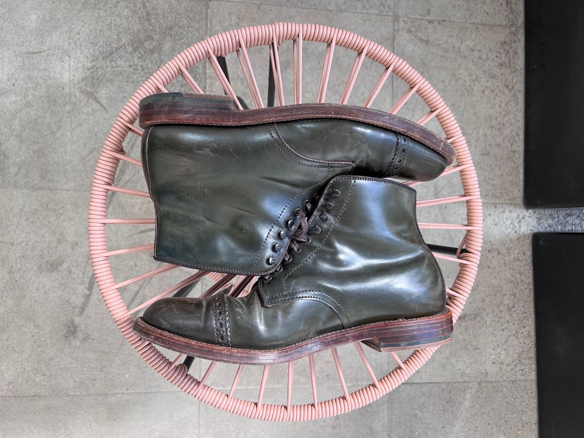 Photo by JupiterIsBeautiful on January 5, 2023 of the Alden Perforated Cap Toe Boot in Horween Old Bronze Shell Cordovan.