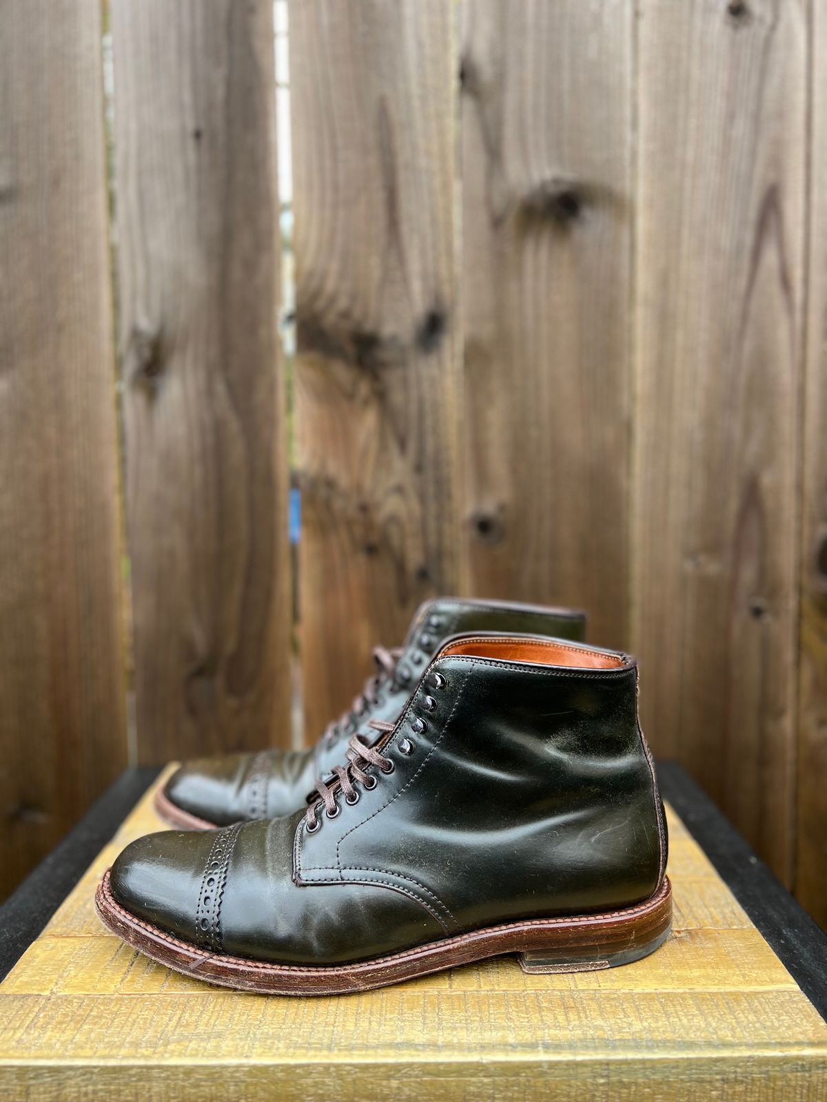 Photo by JupiterIsBeautiful on February 4, 2023 of the Alden Perforated Cap Toe Boot in Horween Old Bronze Shell Cordovan.