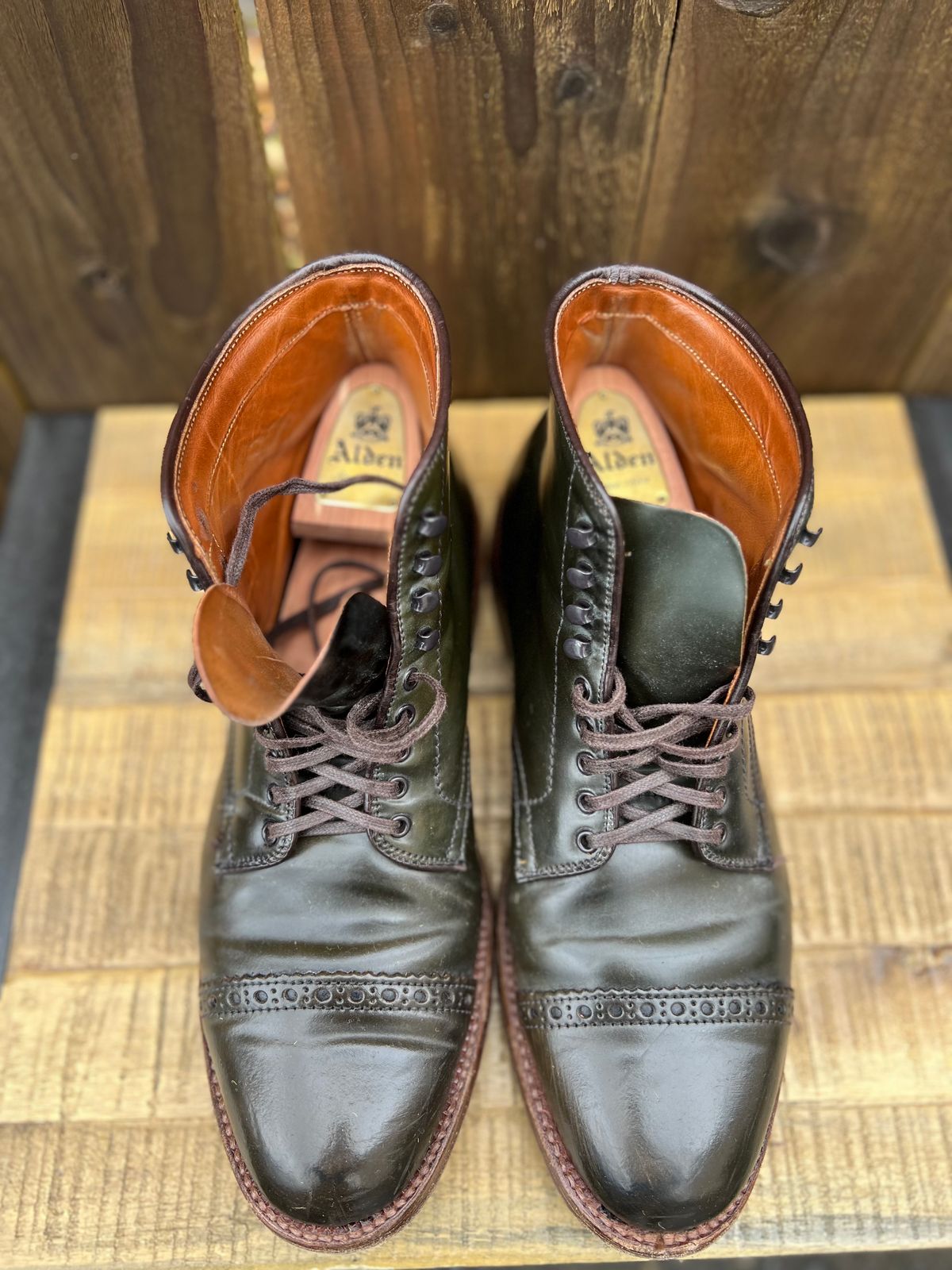 Photo by JupiterIsBeautiful on February 4, 2023 of the Alden Perforated Cap Toe Boot in Horween Old Bronze Shell Cordovan.