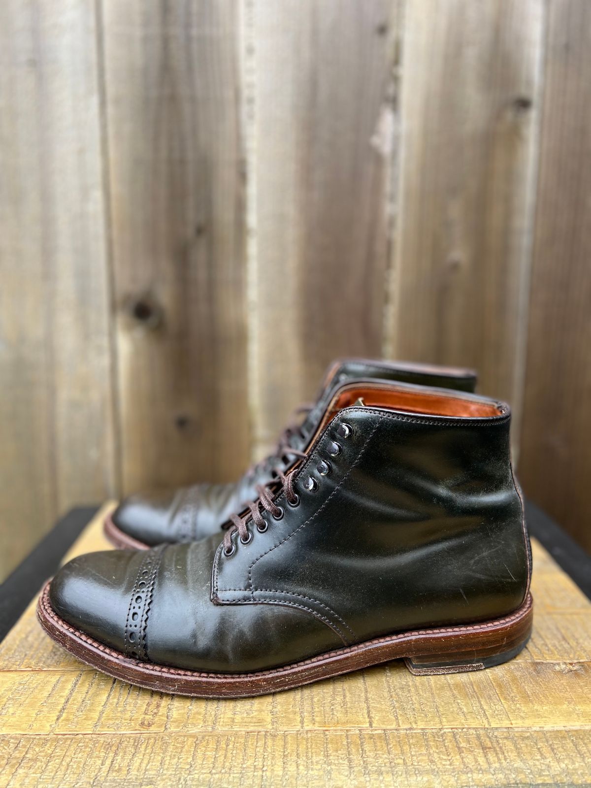 Photo by JupiterIsBeautiful on March 4, 2023 of the Alden Perforated Cap Toe Boot in Horween Old Bronze Shell Cordovan.