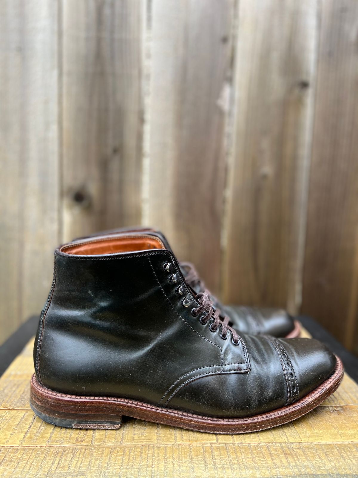 Photo by JupiterIsBeautiful on March 4, 2023 of the Alden Perforated Cap Toe Boot in Horween Old Bronze Shell Cordovan.