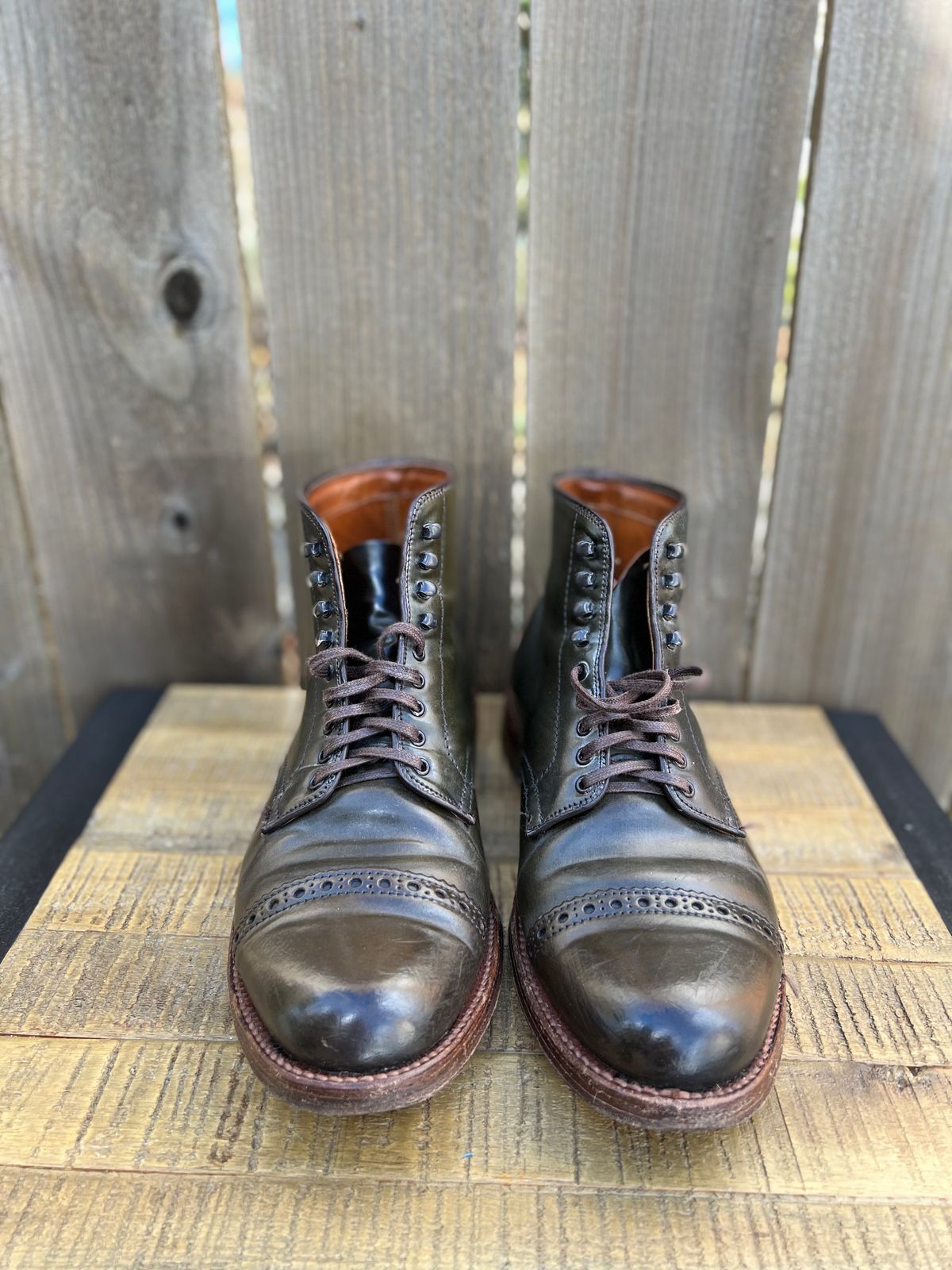 Photo by JupiterIsBeautiful on April 3, 2023 of the Alden Perforated Cap Toe Boot in Horween Old Bronze Shell Cordovan.