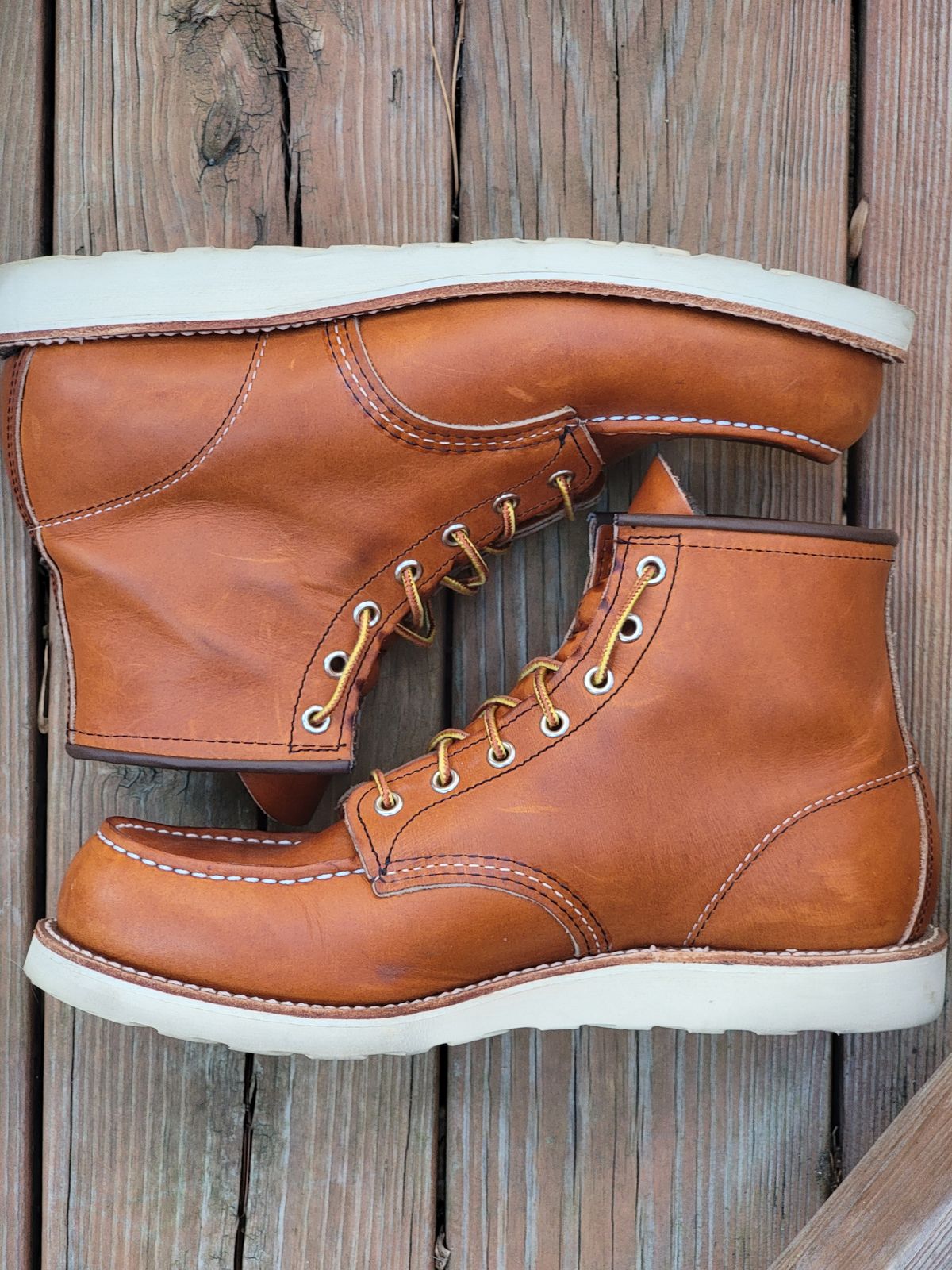Photo by wwshehan on December 4, 2023 of the Red Wing 6-Inch Classic Moc in S.B. Foot Oro Legacy.