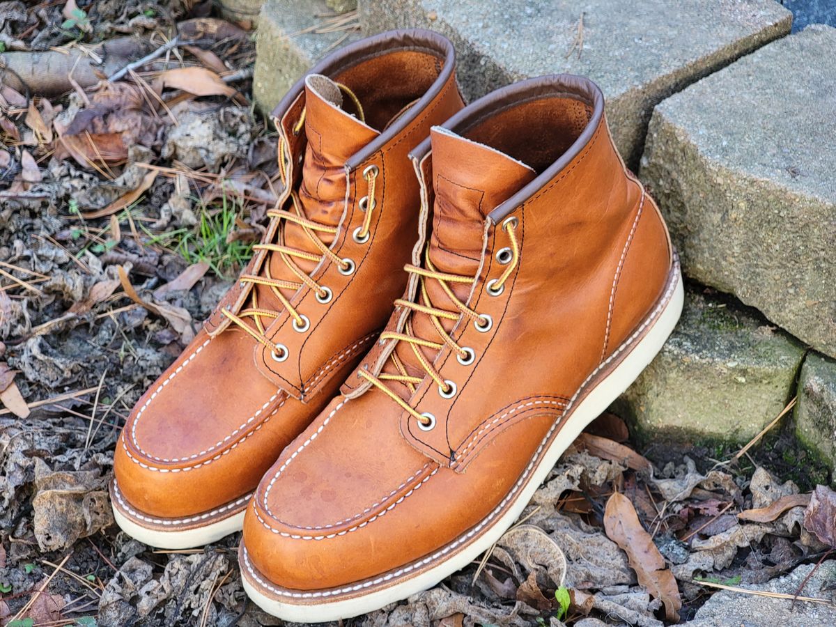 Photo by wwshehan on January 2, 2024 of the Red Wing 6-Inch Classic Moc in S.B. Foot Oro Legacy.