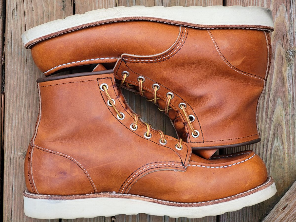 Photo by wwshehan on March 4, 2024 of the Red Wing 6-Inch Classic Moc in S.B. Foot Oro Legacy.