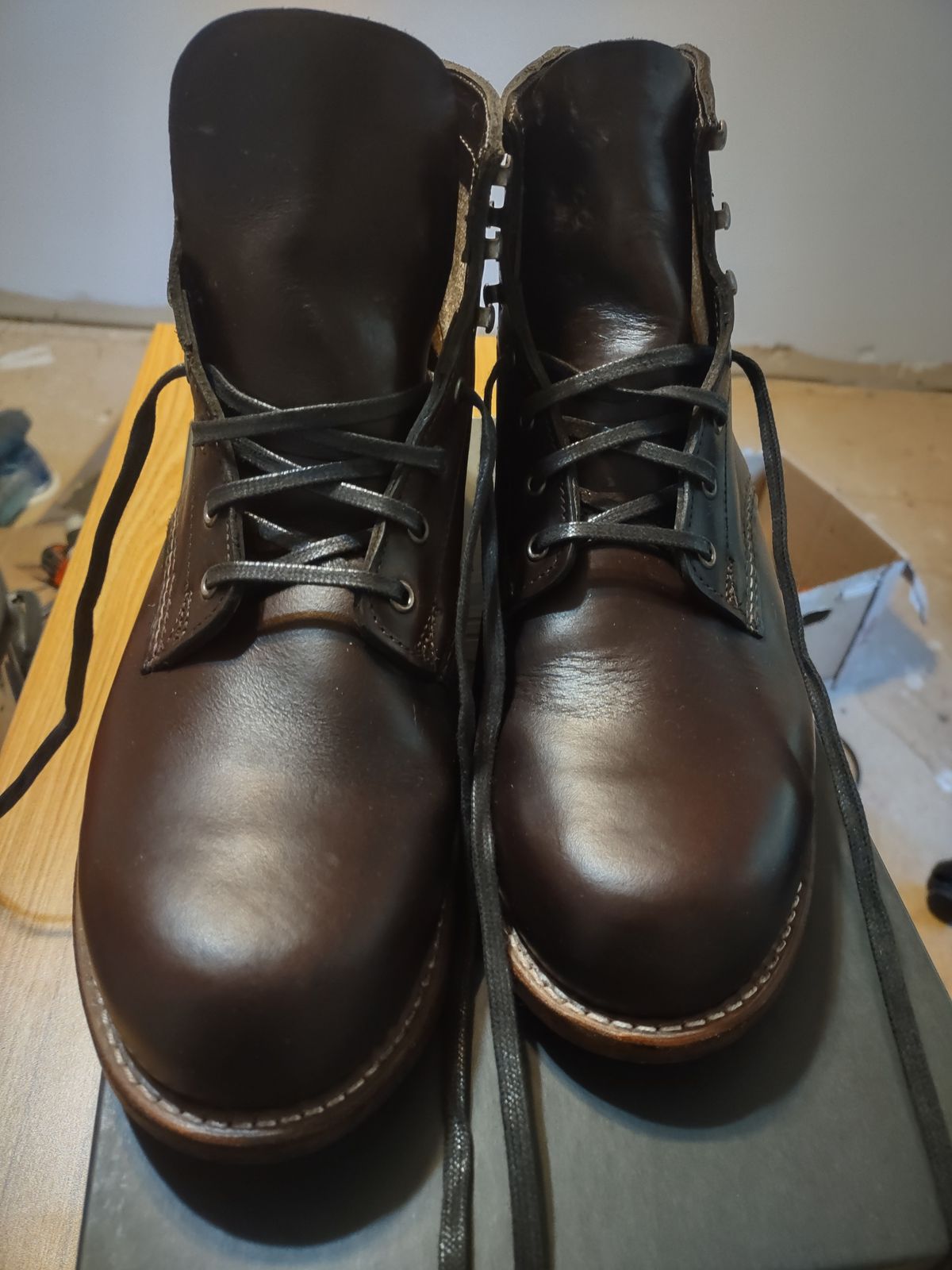 Photo by professorsartorial on October 1, 2023 of the Wolverine 1000 Mile Plain-Toe Boot in Horween Brown Chromexcel.