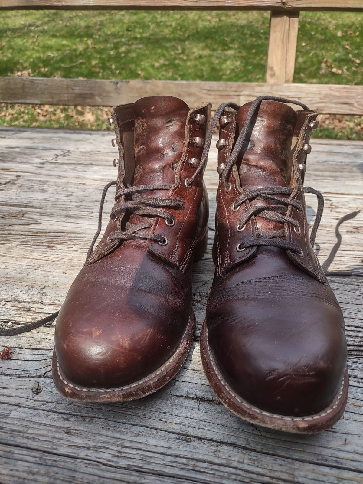 Photo by professorsartorial on April 2, 2024 of the Wolverine 1000 Mile Plain-Toe Boot in Horween Brown Chromexcel.