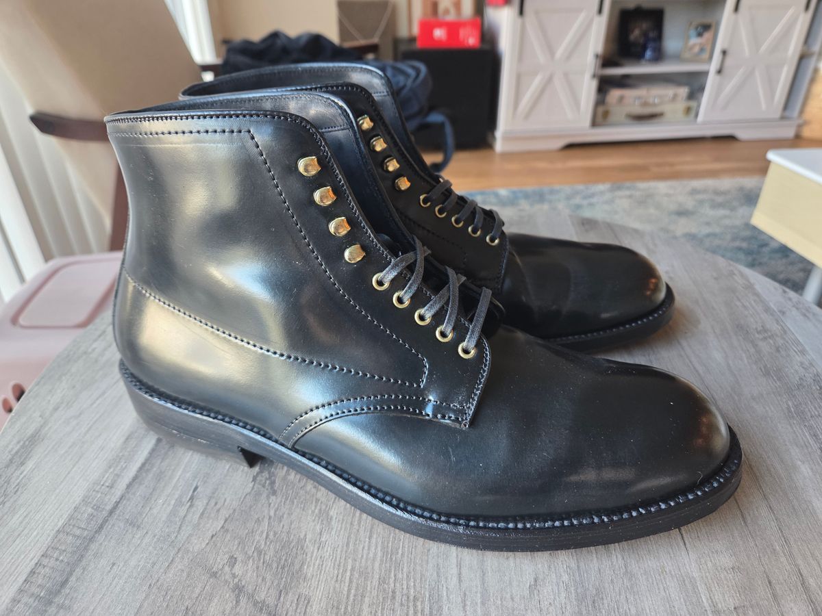 Photo by chorizohowitzer on February 12, 2026 of the Alden Plain Toe Boot in Horween Black Shell Cordovan.