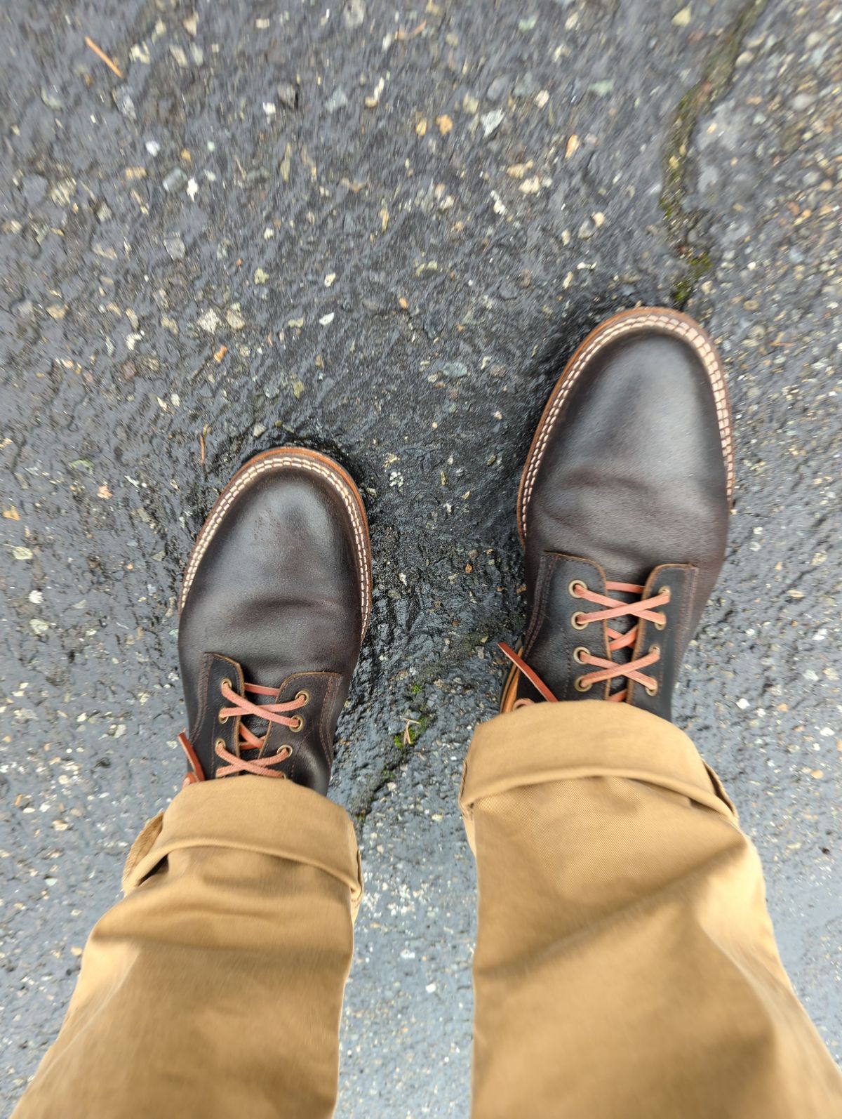 Photo by chorizohowitzer on November 17, 2024 of the Parkhurst The Allen in Horween Brown Waxed Flesh.