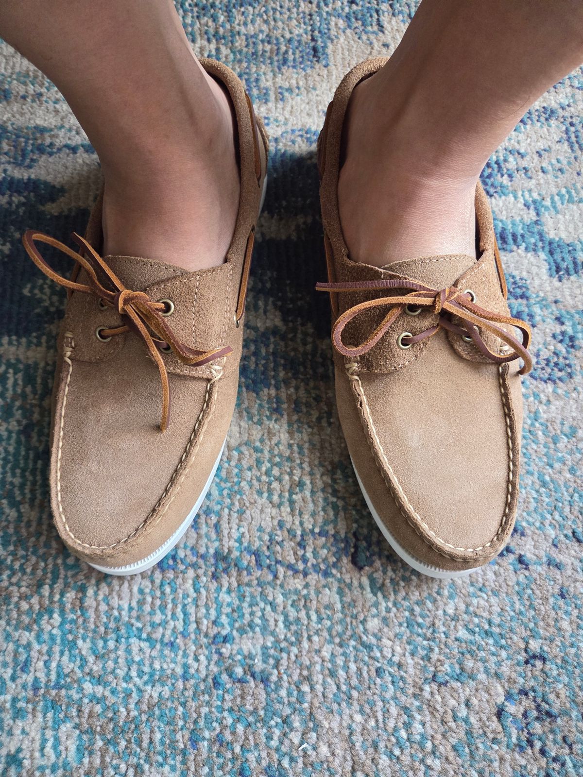 Photo by chorizohowitzer on September 15, 2025 of the Oak Street Bootmakers Boat Shoe in Horween Natural Chromexcel Roughout.