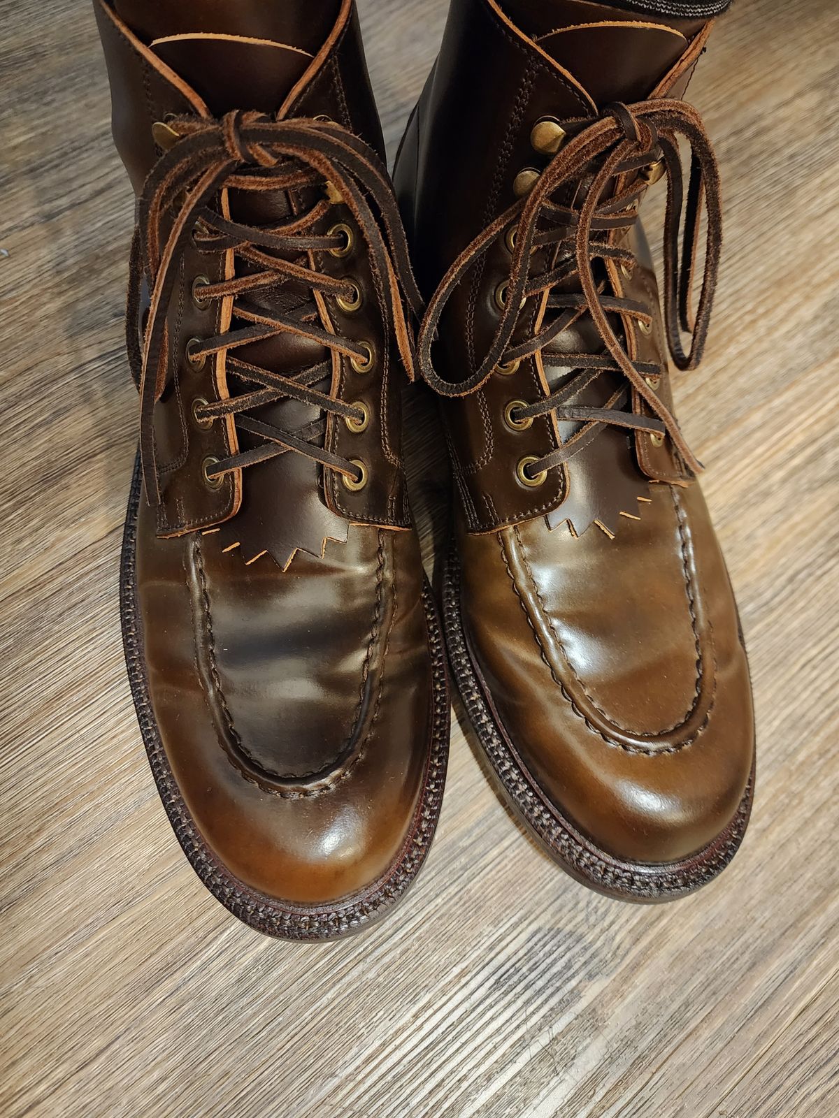 Photo by bootsup on November 17, 2023 of the Grant Stone Brass Boot in Horween Maduro Shell Cordovan.