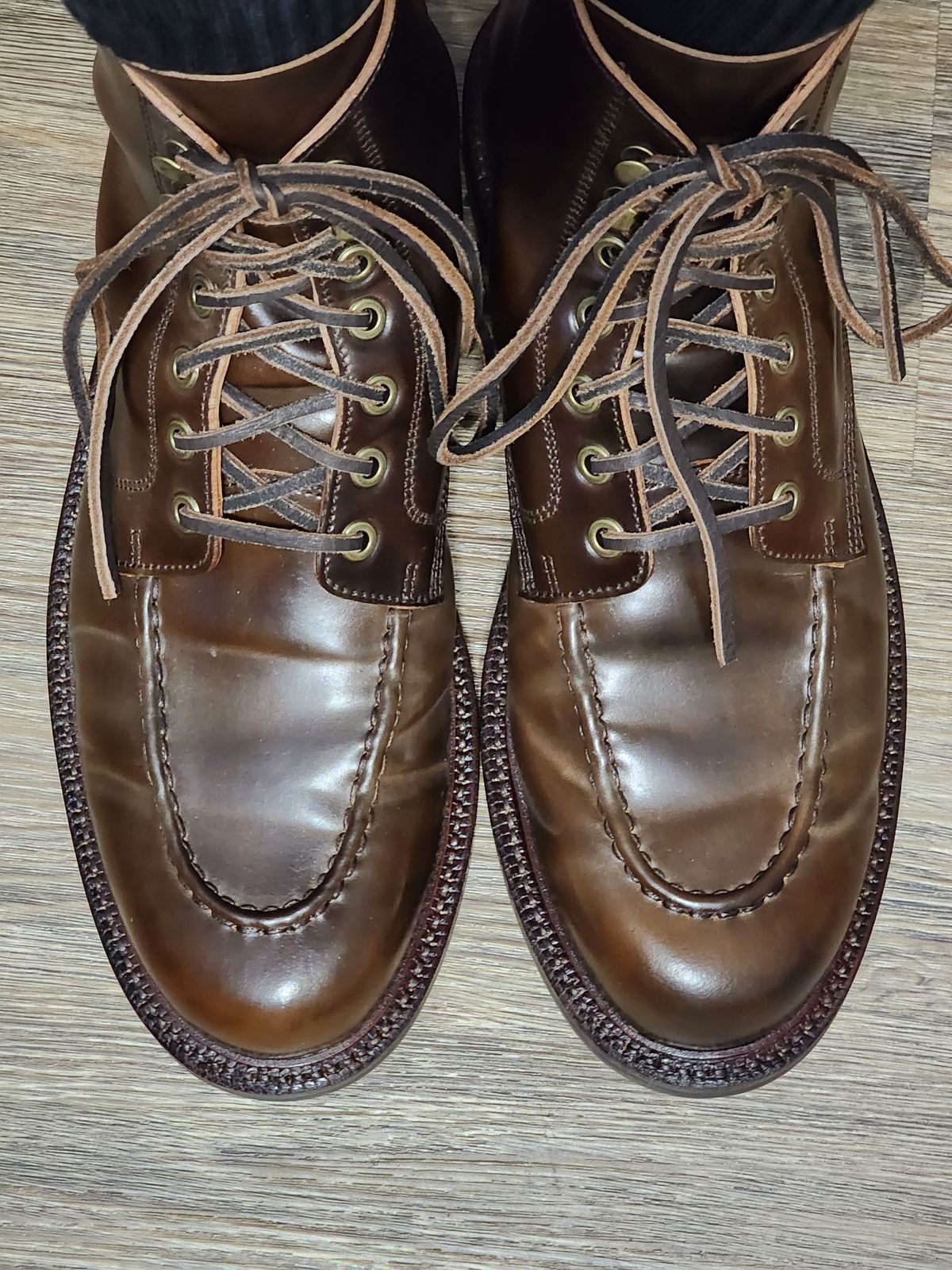 Photo by bootsup on November 15, 2023 of the Grant Stone Brass Boot in Horween Maduro Shell Cordovan.