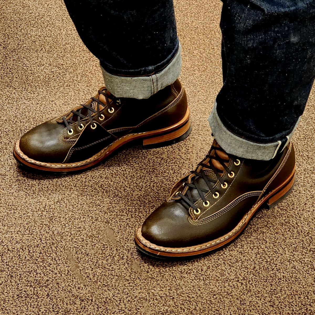 Photo by bootsup on November 16, 2023 of the White's 350 Cutter in Horween Olive Waxed Flesh.