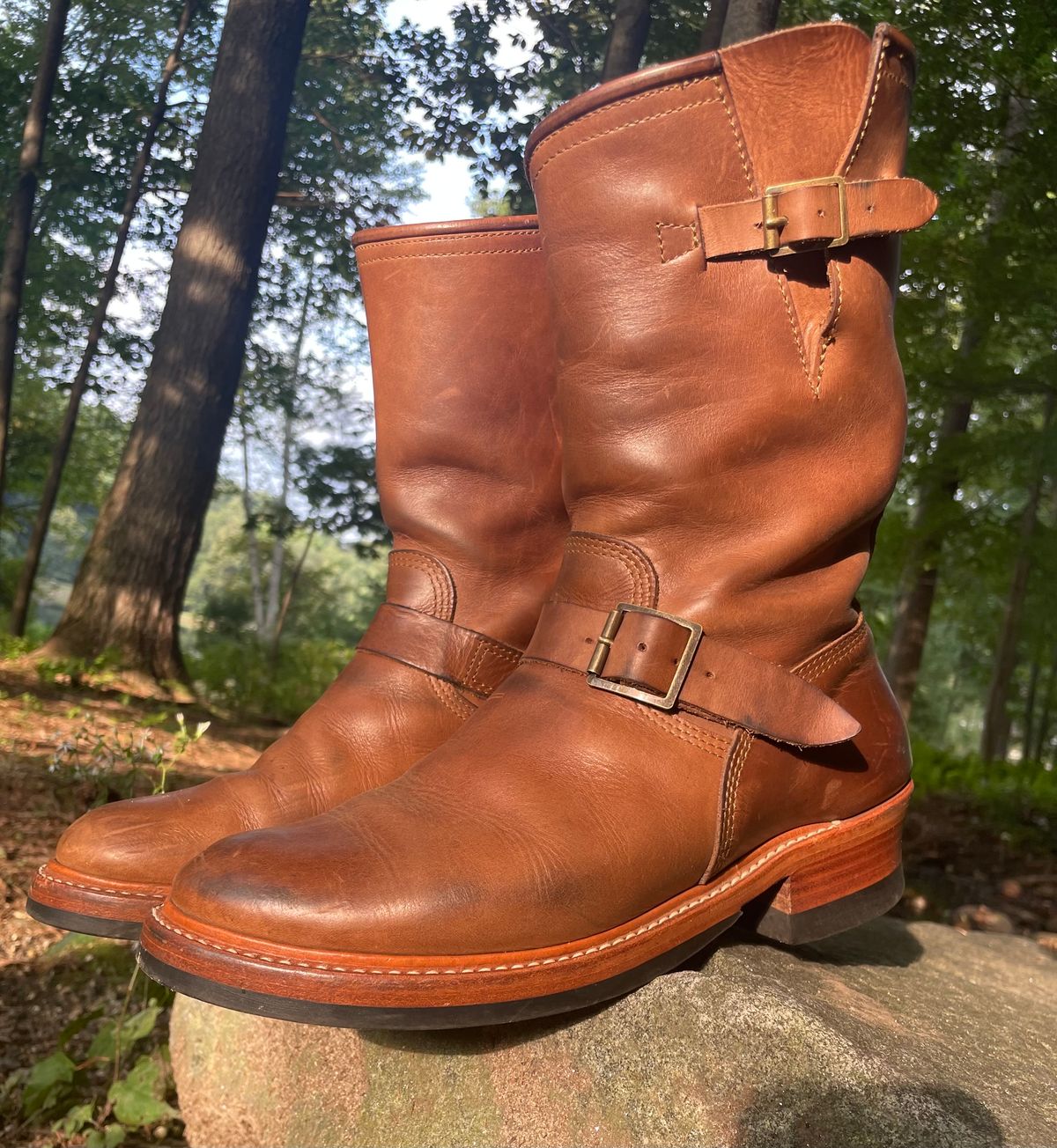 Photo by 9268Klondike on September 9, 2023 of the John Lofgren Wabash Engineer Boots in Horween Natural Chromexcel.