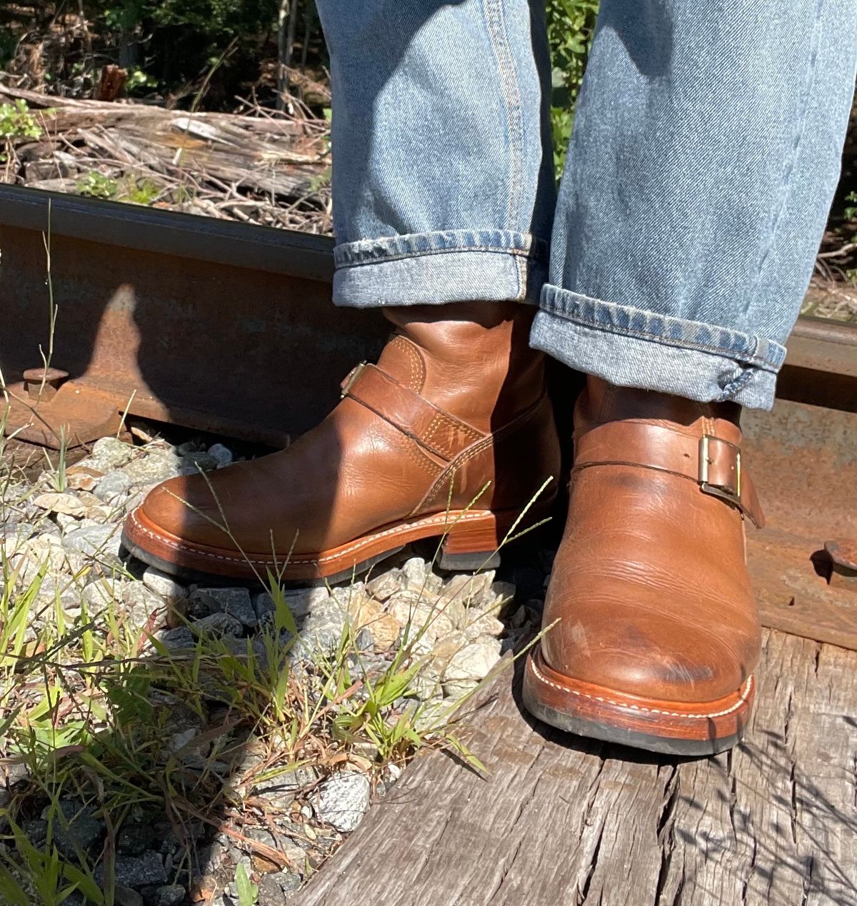 Photo by 9268Klondike on September 14, 2023 of the John Lofgren Wabash Engineer Boots in Horween Natural Chromexcel.