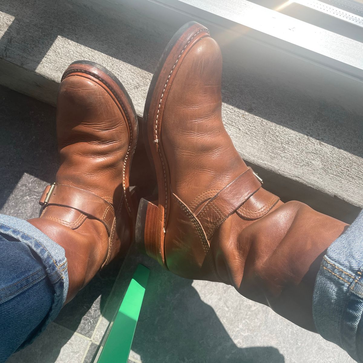 Photo by 9268Klondike on September 14, 2023 of the John Lofgren Wabash Engineer Boots in Horween Natural Chromexcel.