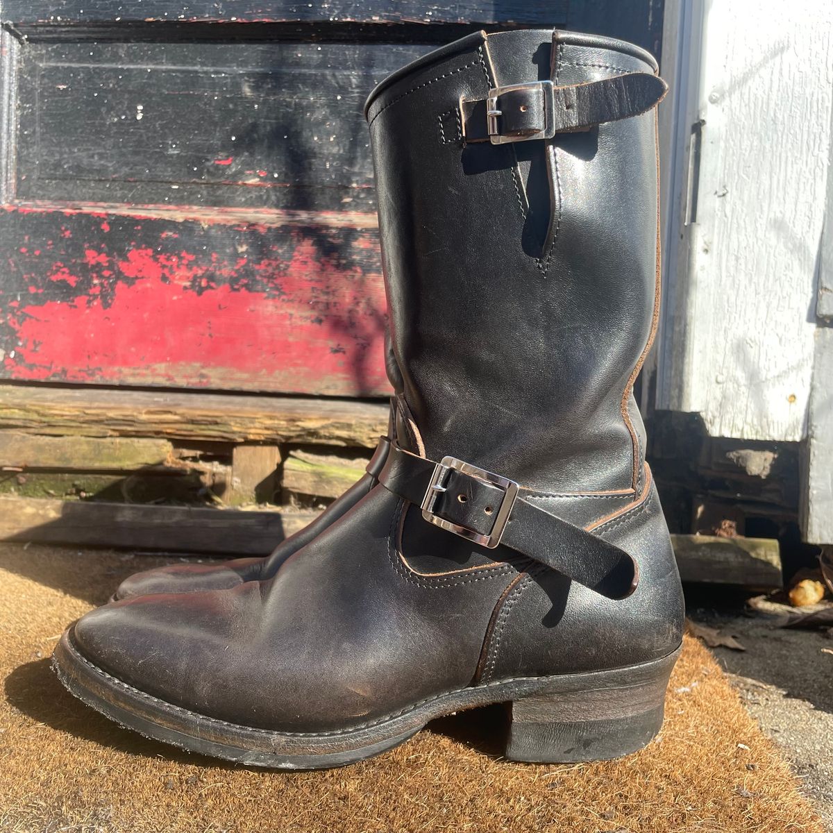 Photo by 9268Klondike on February 19, 2024 of the Attractions BILTBUCK Engineer Boots in Black Italian Horsebutt.
