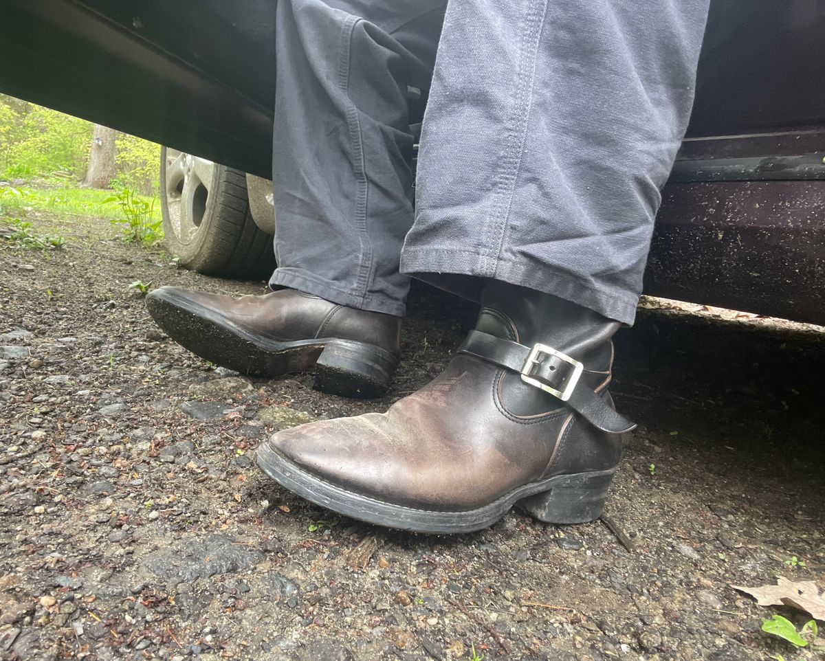 Photo by 9268Klondike on May 15, 2026 of the Attractions BILTBUCK Engineer Boots in Black Italian Horsebutt.