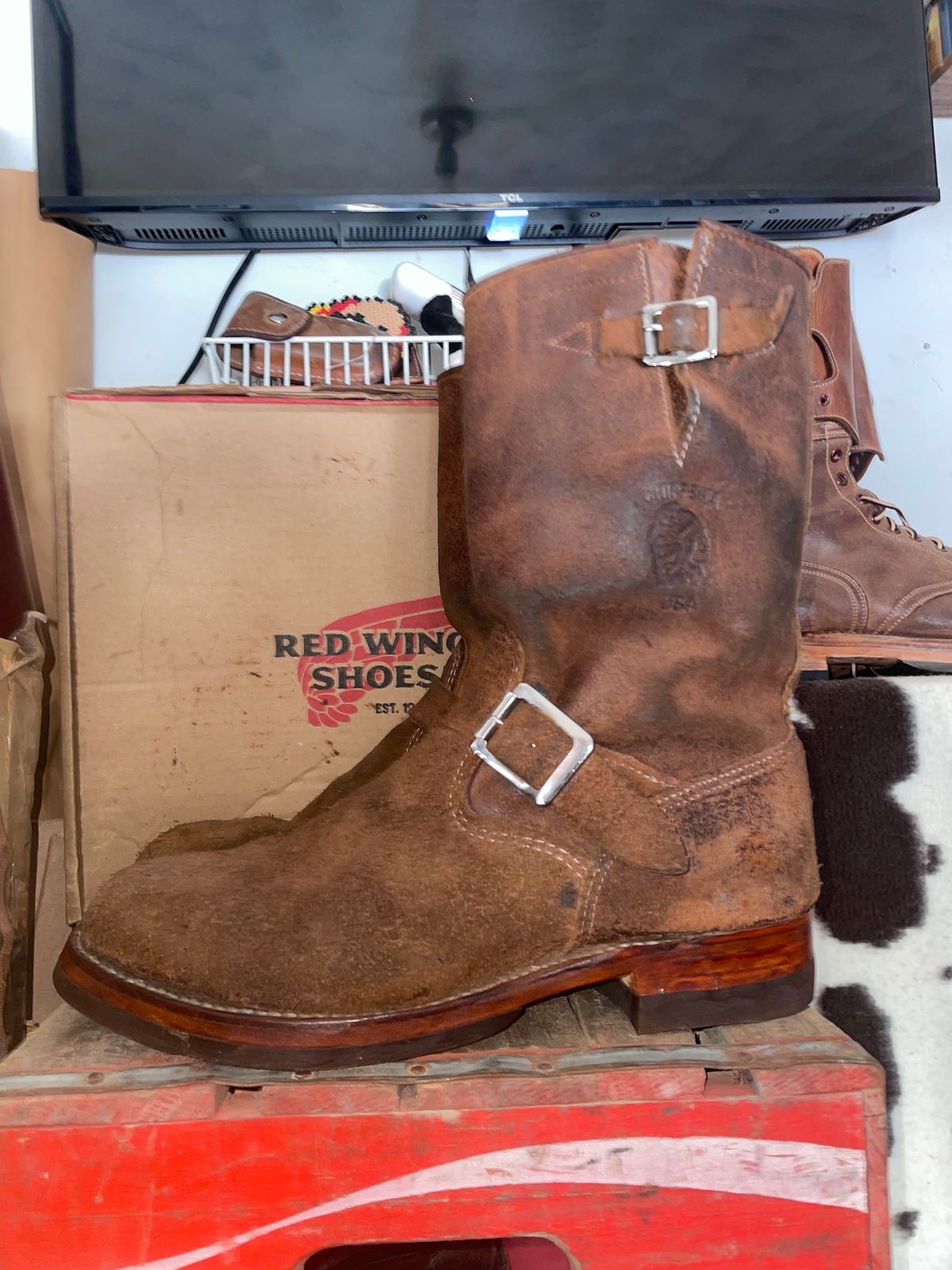 Photo by 9268Klondike on February 19, 2024 of the Chippewa 11" Engineer Boot in C.F. Stead Bomber Brown.