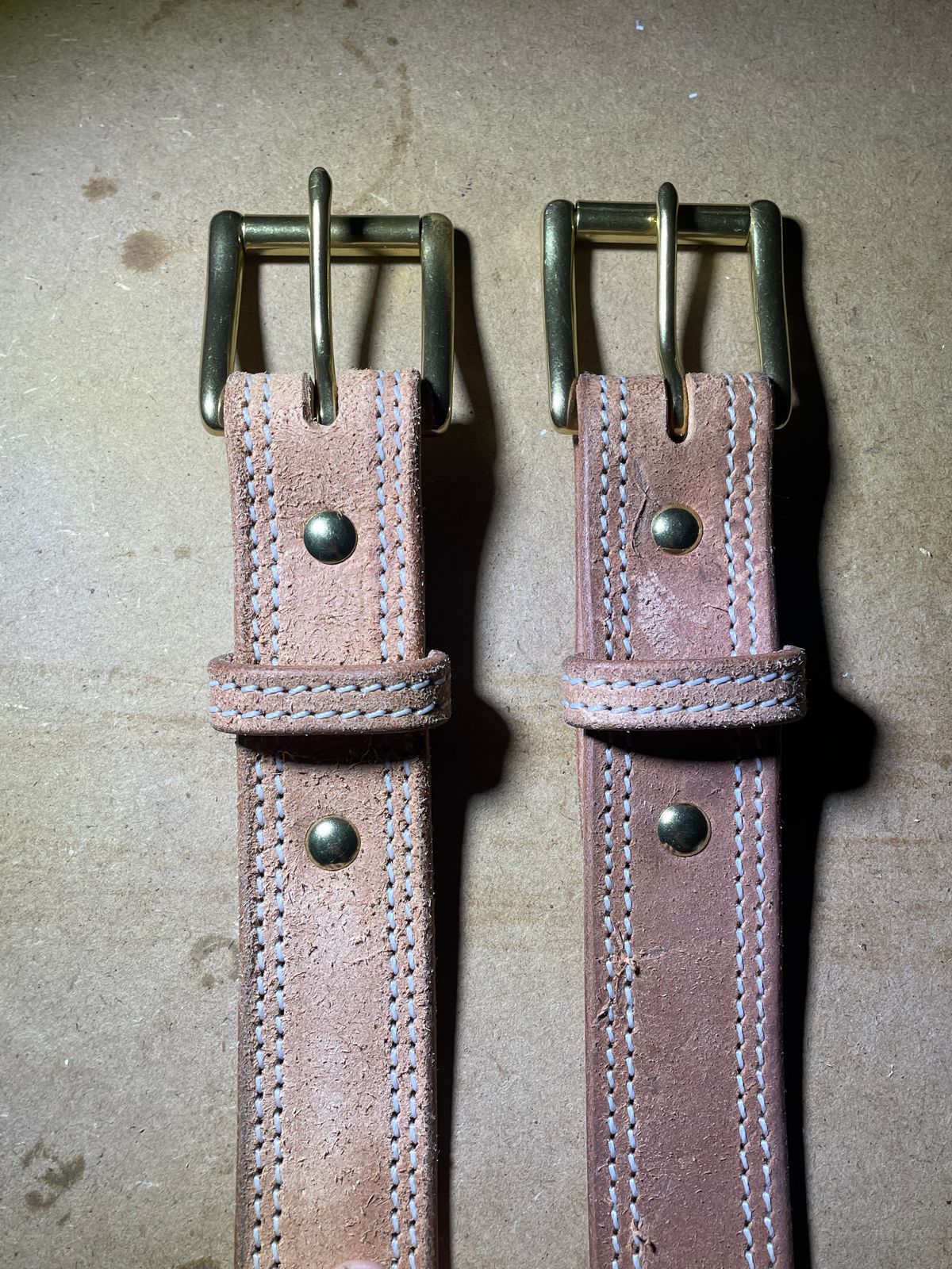 Photo by 9268Klondike on May 17, 2026 of the LMullins Leather Natural Roughout Belt in Hermann Oak.
