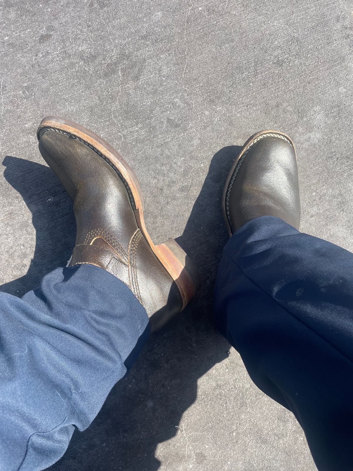 Photo by 9268Klondike on June 22, 2024 of the Wesco 1939 Engineer Boot in Horween Olive Waxed Flesh.