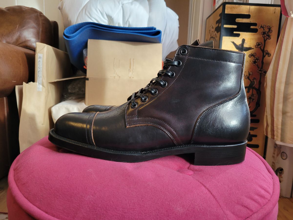 Photo by CrizzleLovesNaps on October 1, 2022 of the Viberg Service Boot in Shinki Black Latigo Teacore Horsehide.