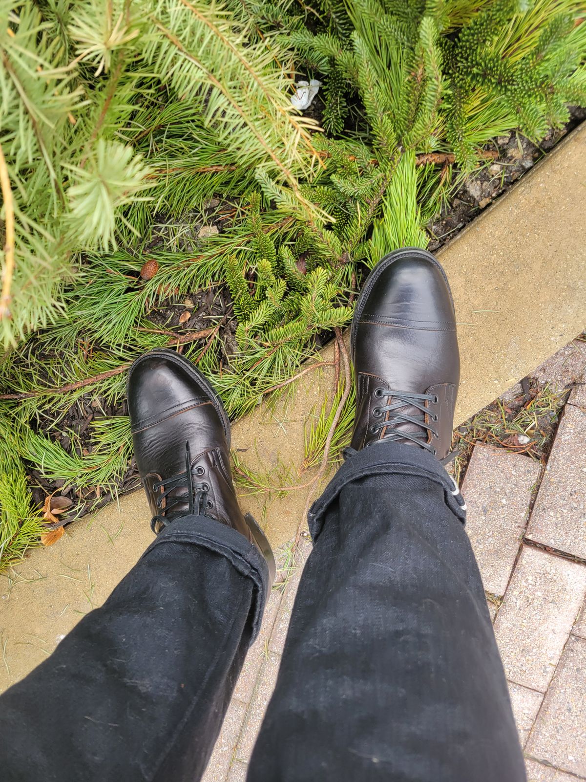 Photo by CrizzleLovesNaps on January 2, 2023 of the Viberg Service Boot in Shinki Black Latigo Teacore Horsehide.