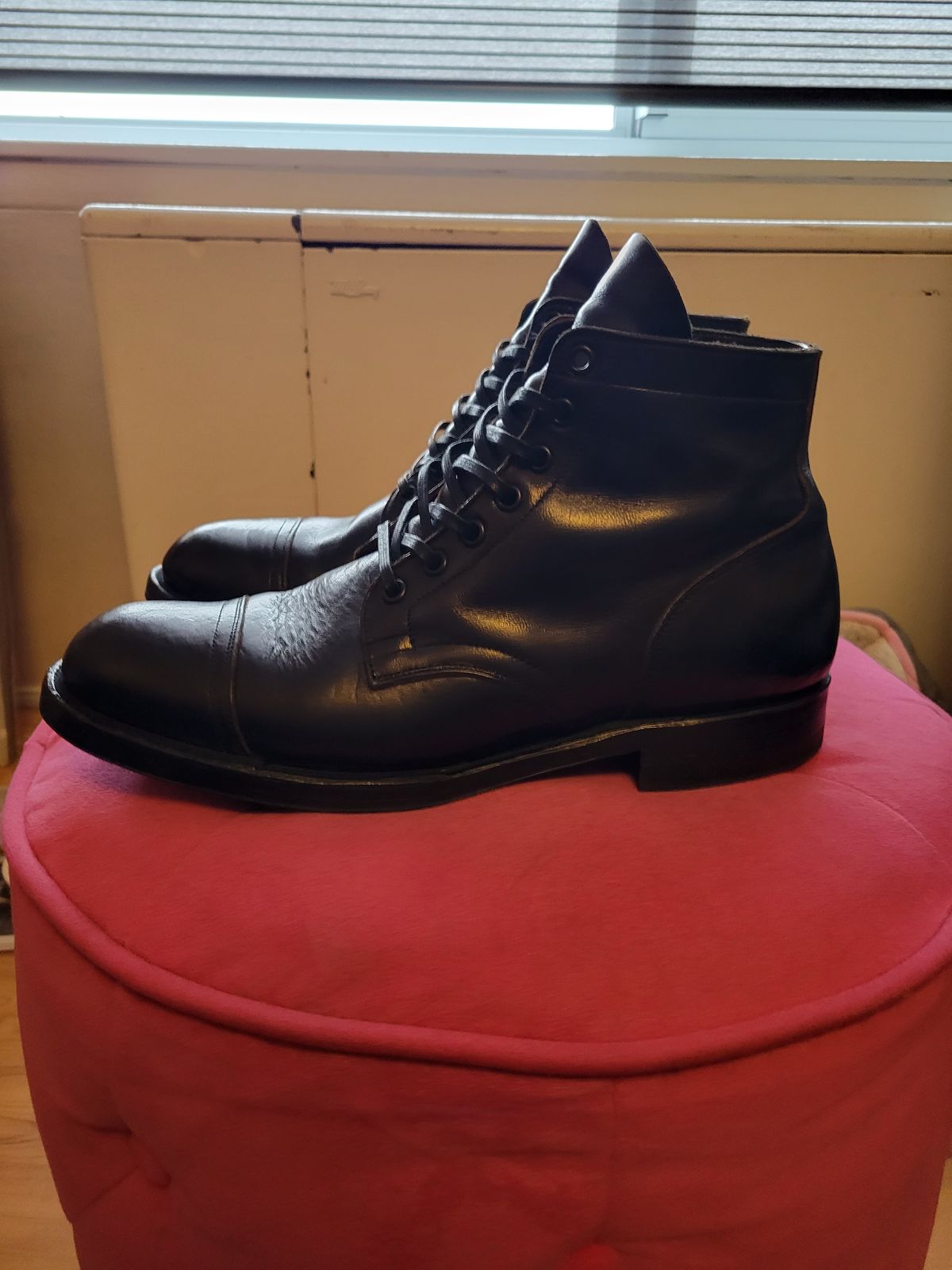 Photo by CrizzleLovesNaps on January 2, 2023 of the Viberg Service Boot in Shinki Black Latigo Teacore Horsehide.